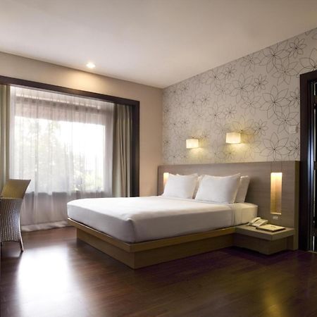 Hotel Santika Bandung Rum bild